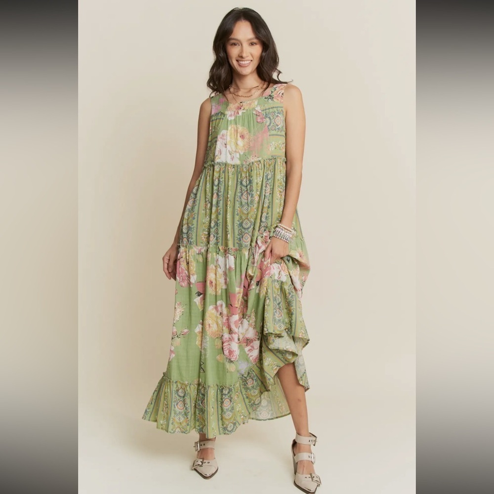 146 - Floral Green Maxi Dress